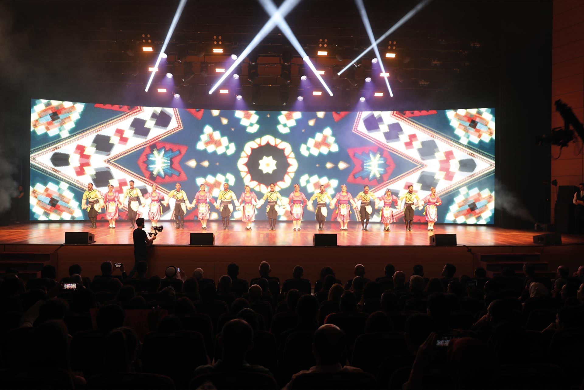  Prof. Dr. Yakup Poyraz, “2025 Türkçe Yaz Okulları” Kapanış Programına Katıldı