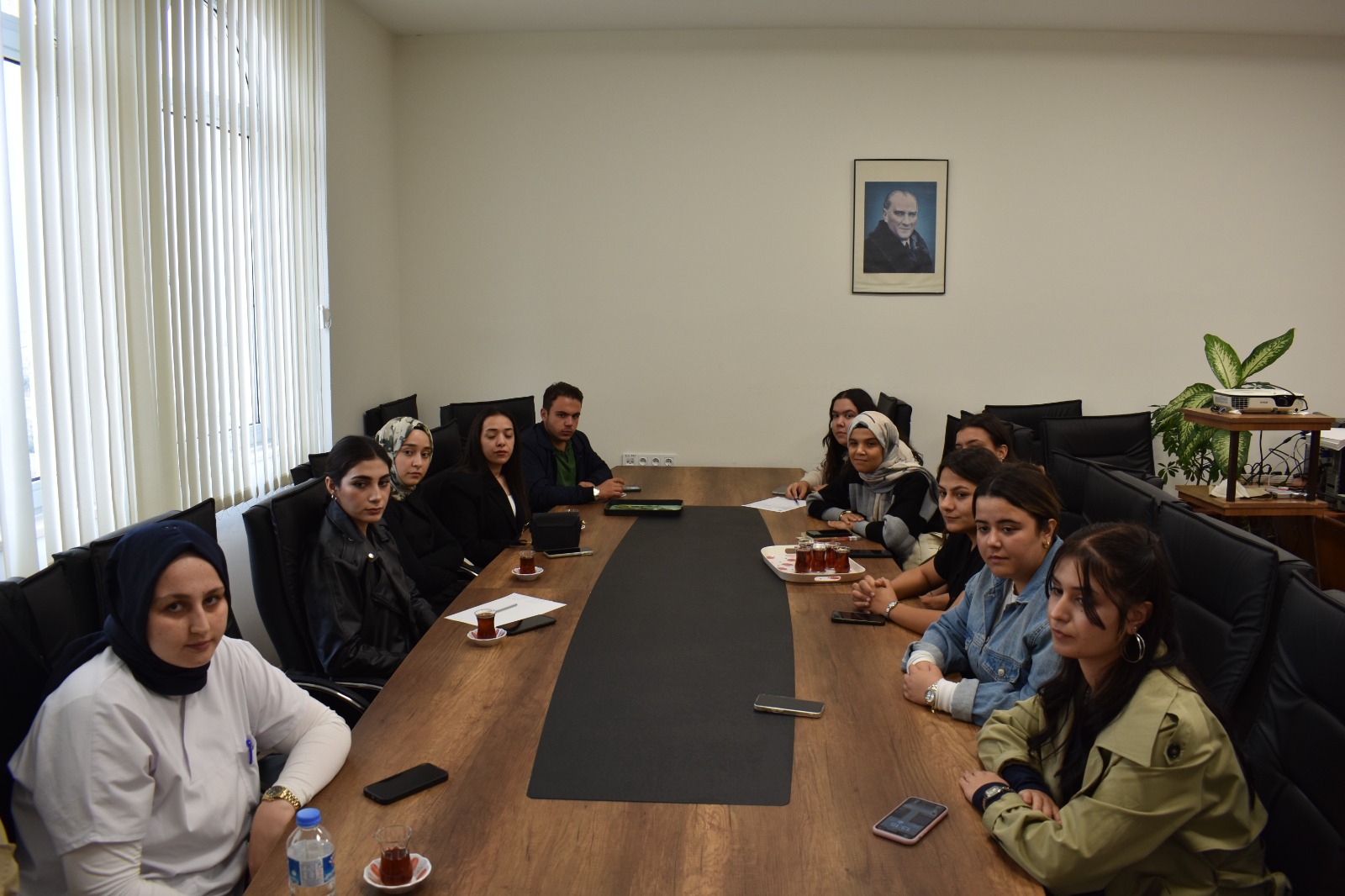 Fakültemiz Dekan Yardımcıları ve Sınıf Temsilcileri Arasında Toplantı Yapıldı.