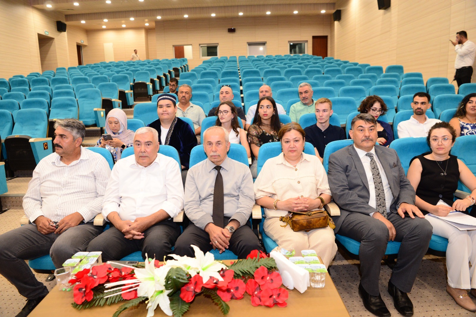 Yunus Emre Enstitüsü Yaz Okulu Öğrencileri Programlarını Gururla Tamamladı