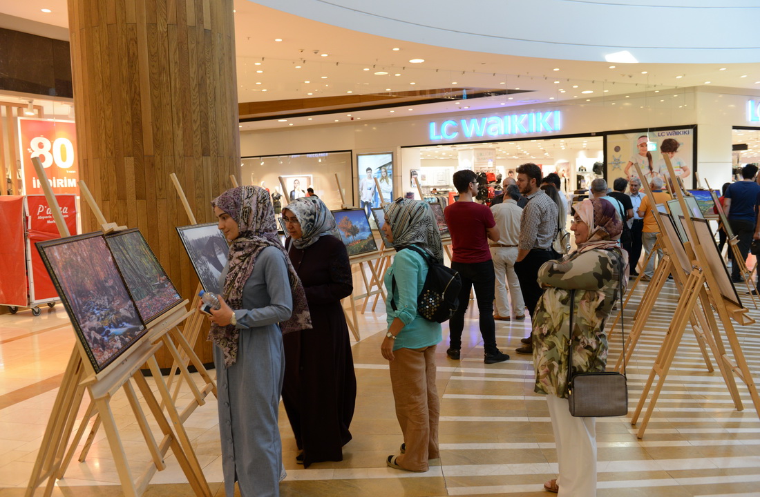 Prof. Dr. Mükerrem Kurtoğlu’nun “Maraş’tan Yansılmalar” Fotoğraf Sergisi Sanatseverlerle Buluştu