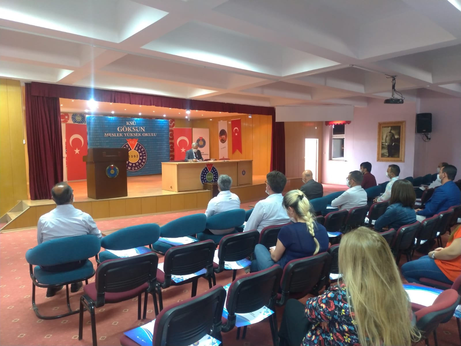 İlçelerdeki Yüksekokulları Ziyaretleri Devam Eden Rektör Prof. Dr. Niyazi Can, Göksun Arslanbey Yerleşkesini Ziyaret Etti