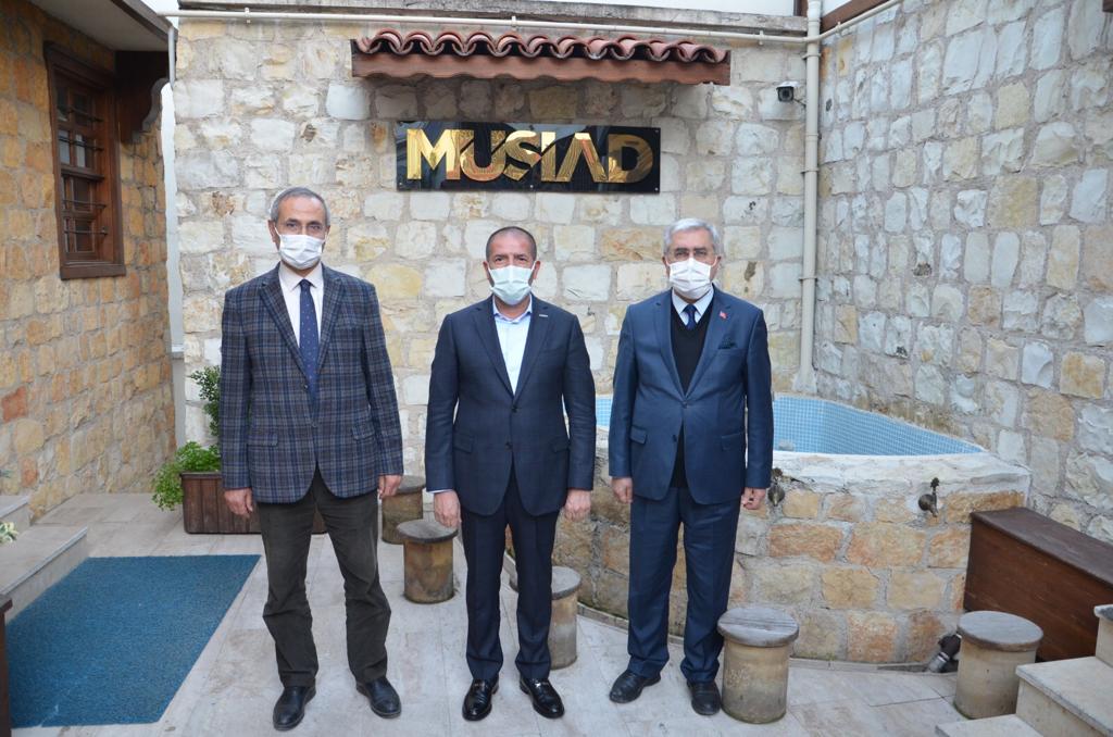 Üniversitemiz Rektörü Prof. Dr. Niyazi Can, MÜSİAD Kahramanmaraş Şubesi Başkanı Kervancıoğlu’nu Ziyaret Etti