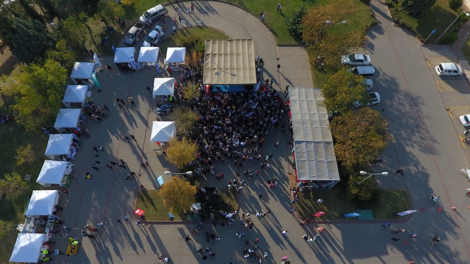 Üniversitemizde Öğrenci Toplulukları Tanıtım Günü Kapsamında Çok Sayıda Etkinlik Gerçekleştirildi