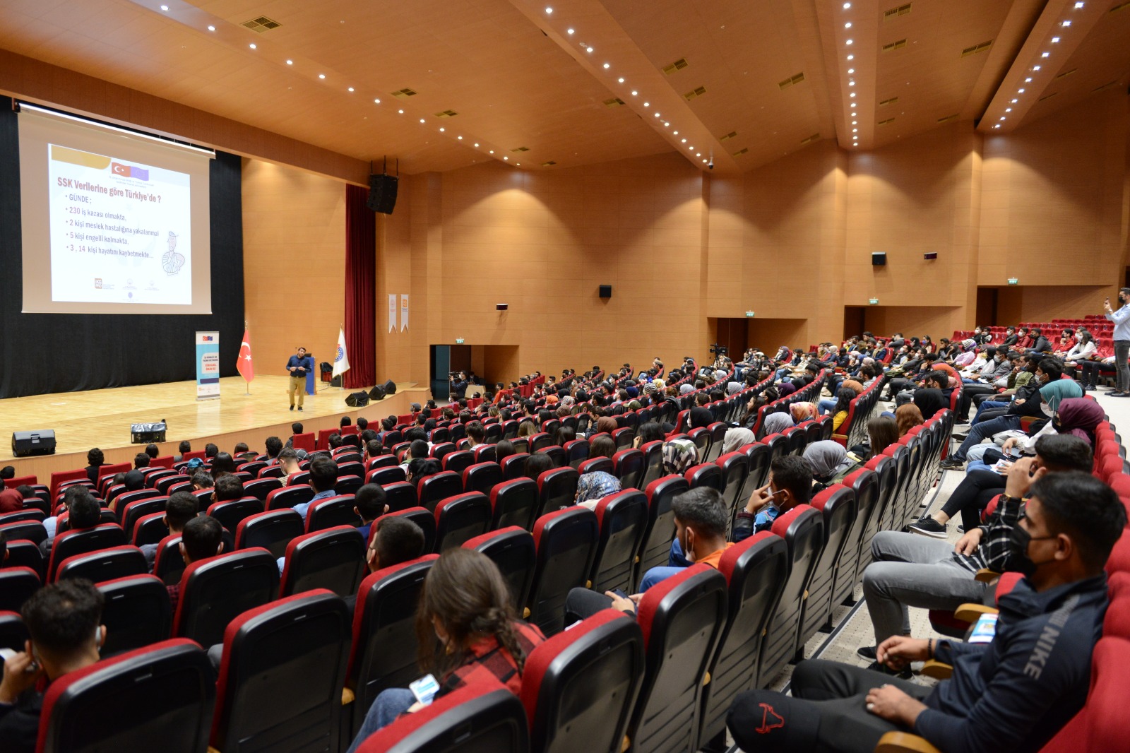 Üniversitemizde, ‘21. Yüzyılda İSG Farkındalığı’ Konulu Eğitim ve Bilgilendirme Etkinliği Düzenlendi