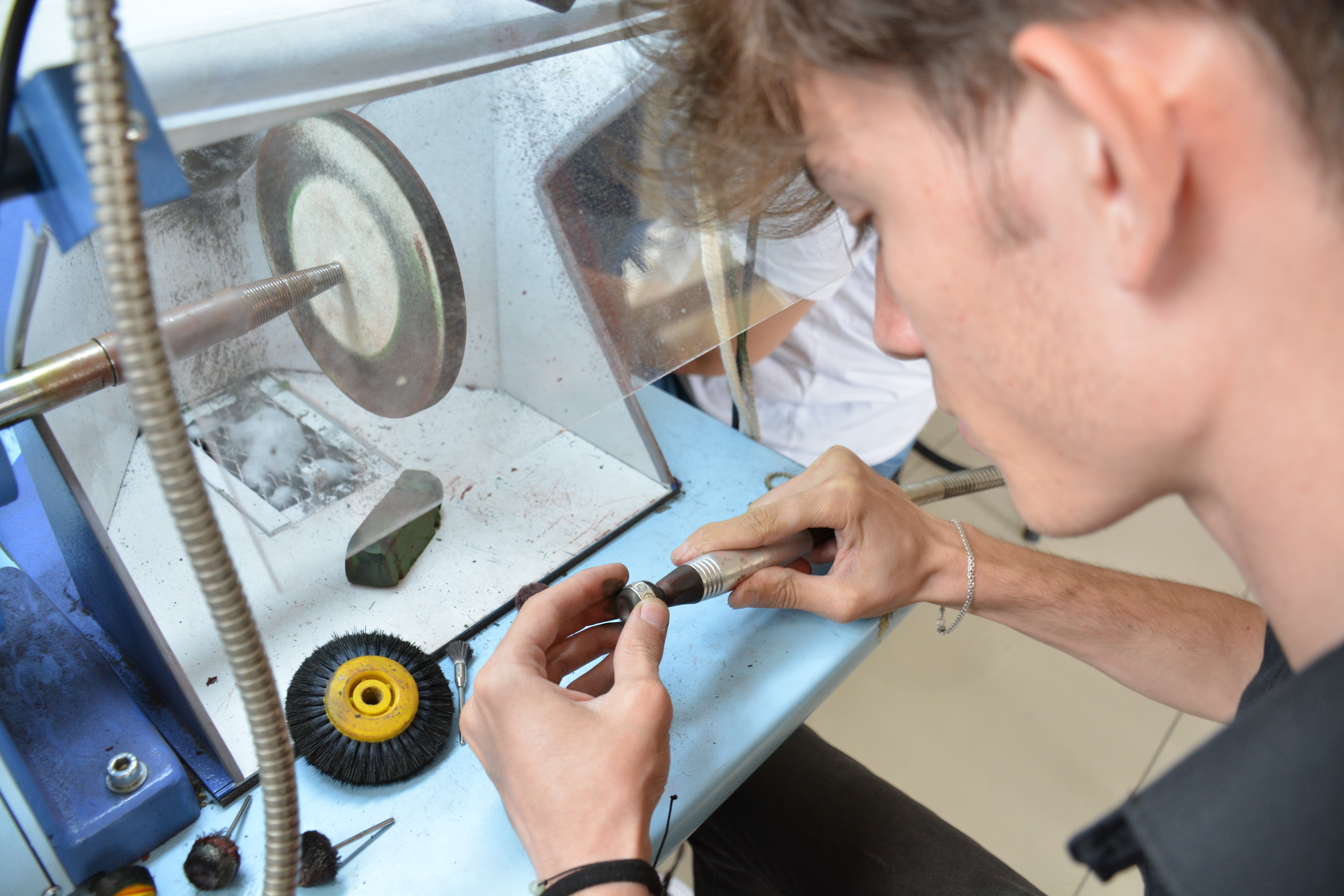 Kahramanmaraşlı Kuyumcular, KSÜ’de aldıkları eğitimle özgün ve modern tasarımlar ortaya koydular