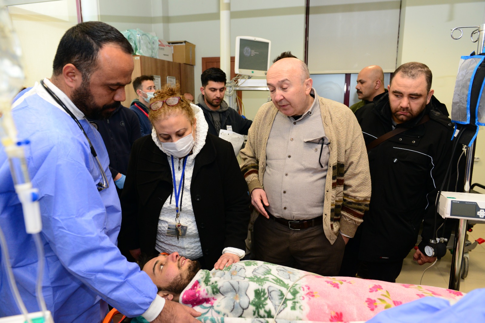 Enkaz Altından 198. Saatte Gelen 2 Mucize