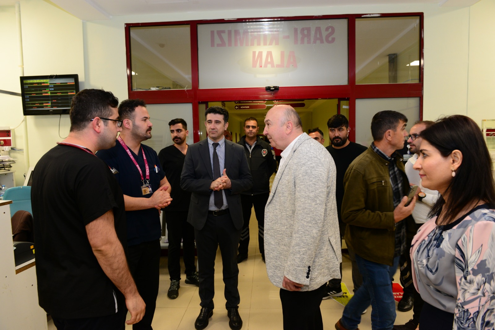 Rektör Yasım, Hastane Personeli ile Bayramlaştı