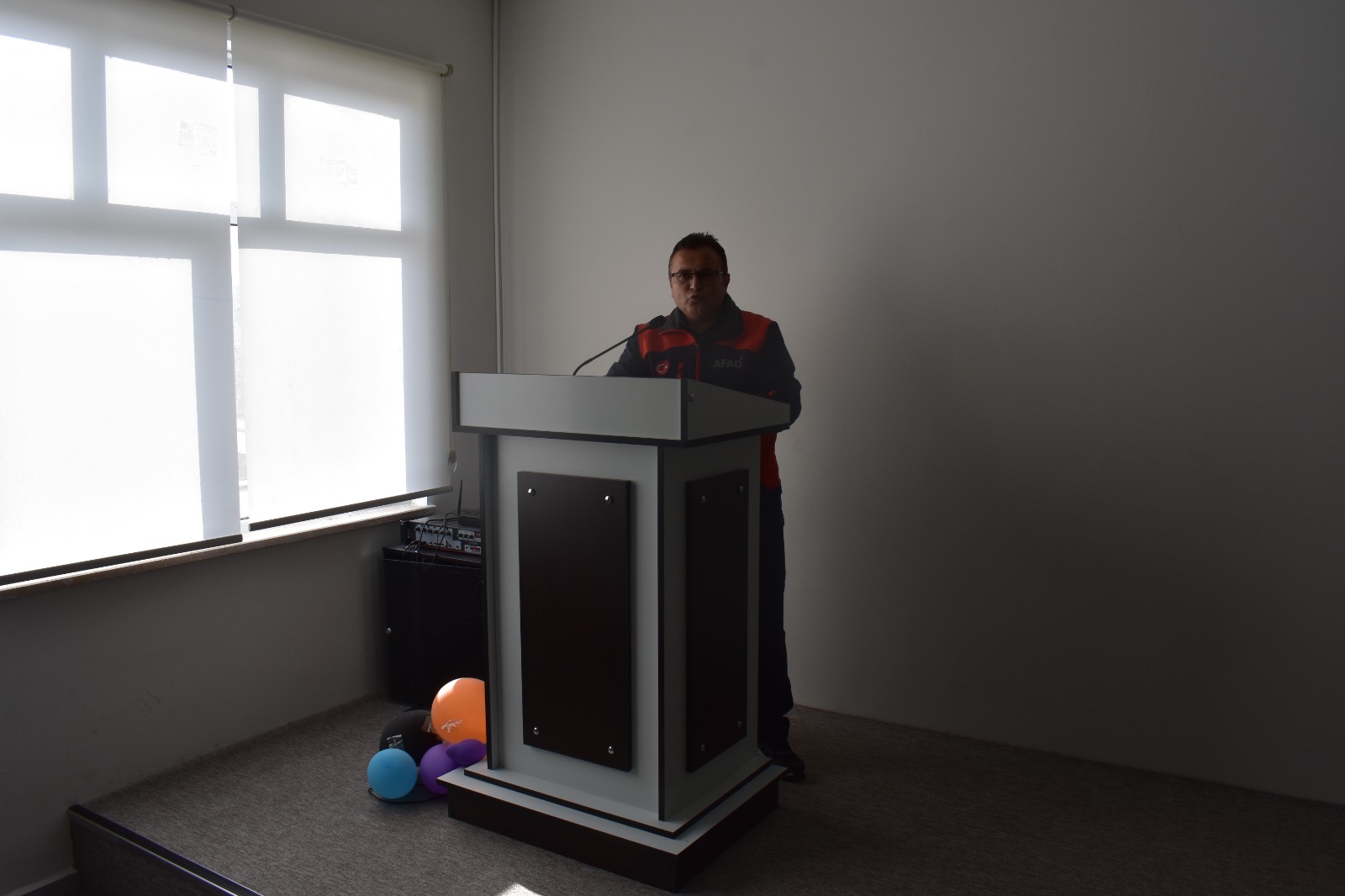 AFAD Tarafından Fakültemiz Akademik ve İdari Personele Yönelik Afet Farkındalık Eğitimi Konferası Yapıldı.