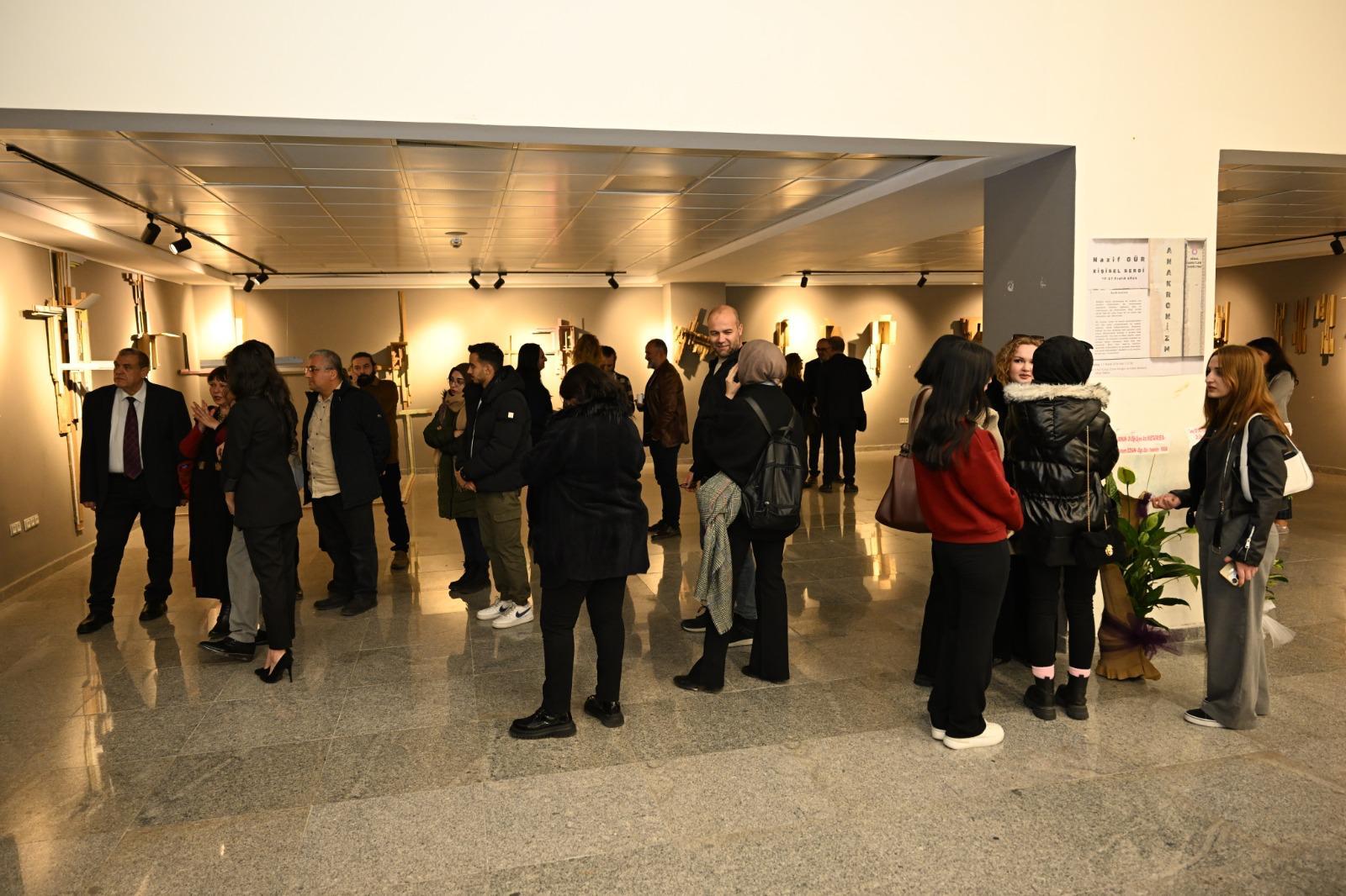 KSÜ’de Atık Kartonlar Sanata Dönüştü