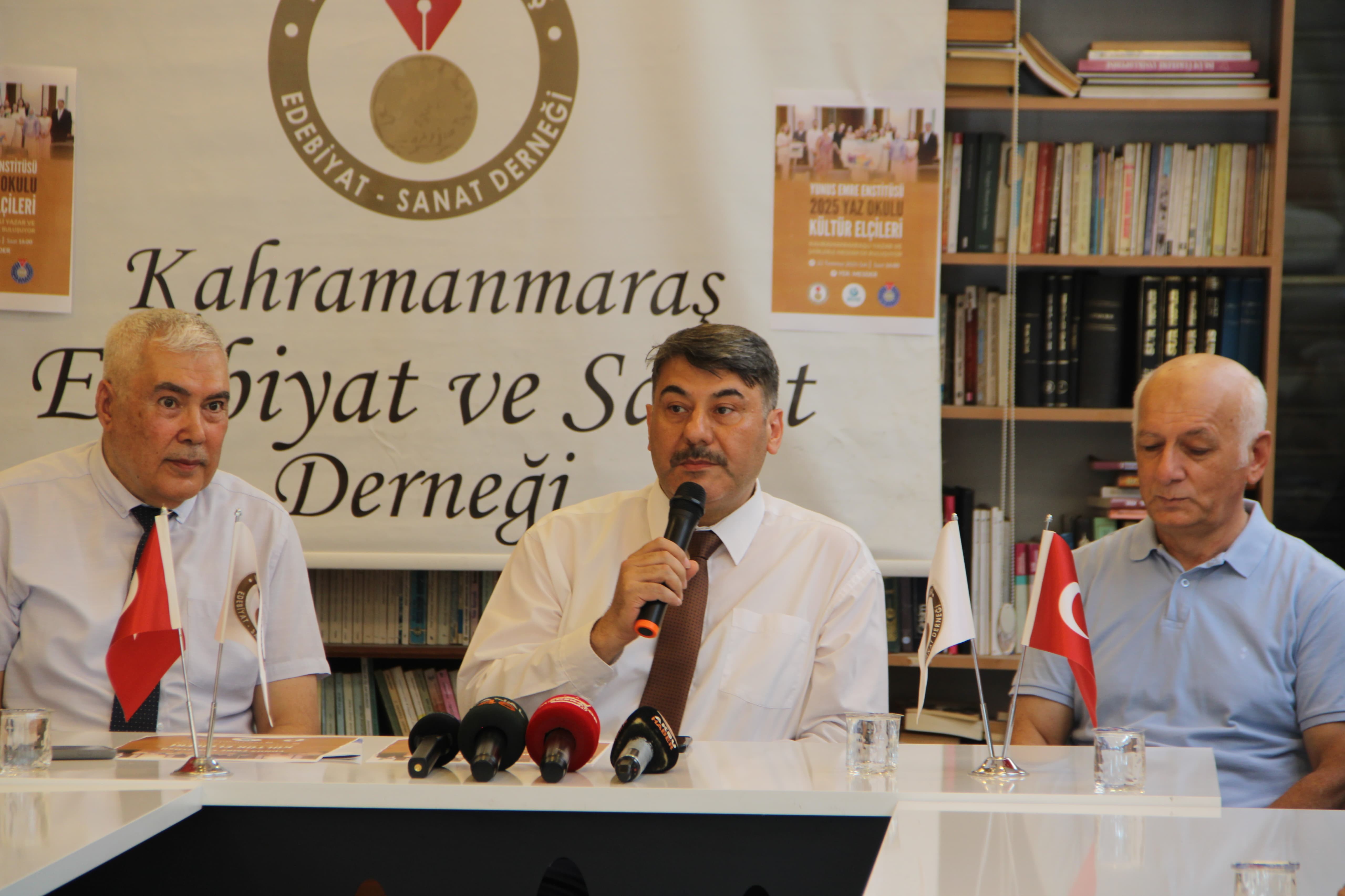 Yunus Emre Enstitüsü 2025 Yaz Okulu Öğrencileri, Kahramanmaraşlı Şair ve Yazarlarla Buluştu