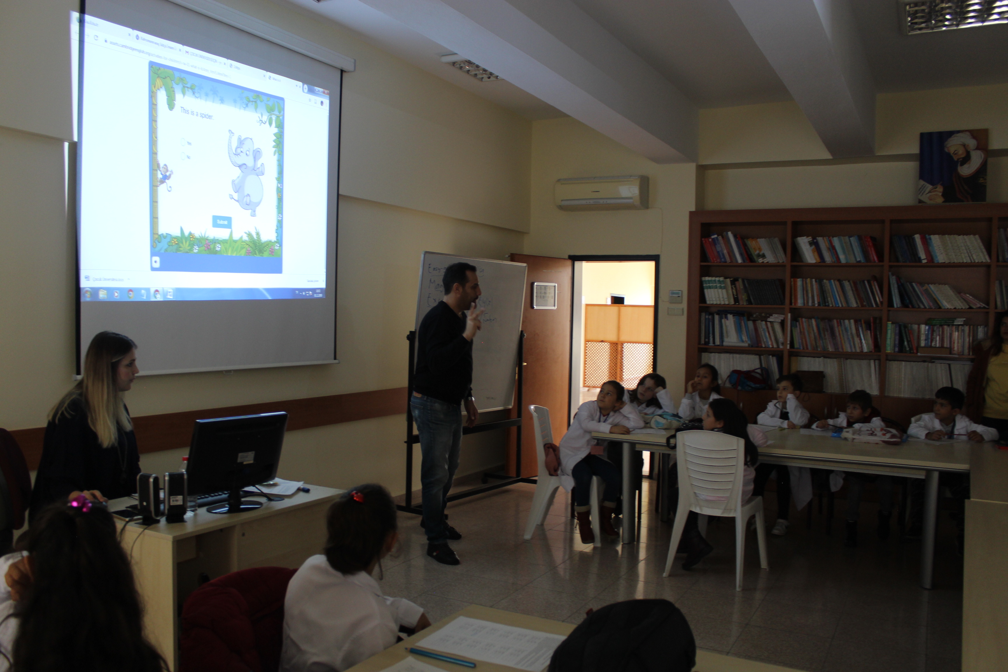 2019 Güz Dönemi Çocuk Eğitimi Uygulama ve Araştırma Merkezi Eğitim- Öğretim Faaliyetleri Oyunlarla İngilizce Telaffuz ve Konuşma Öğretimi 