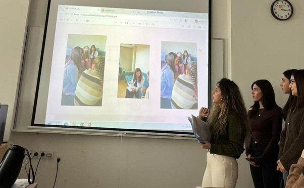 Topluma Hizmet Uygulamaları Dersi Kapsamında “Bakım Merkezlerinde Menopoz Eğitimi” Etkinliği Gerçekleştirildi.