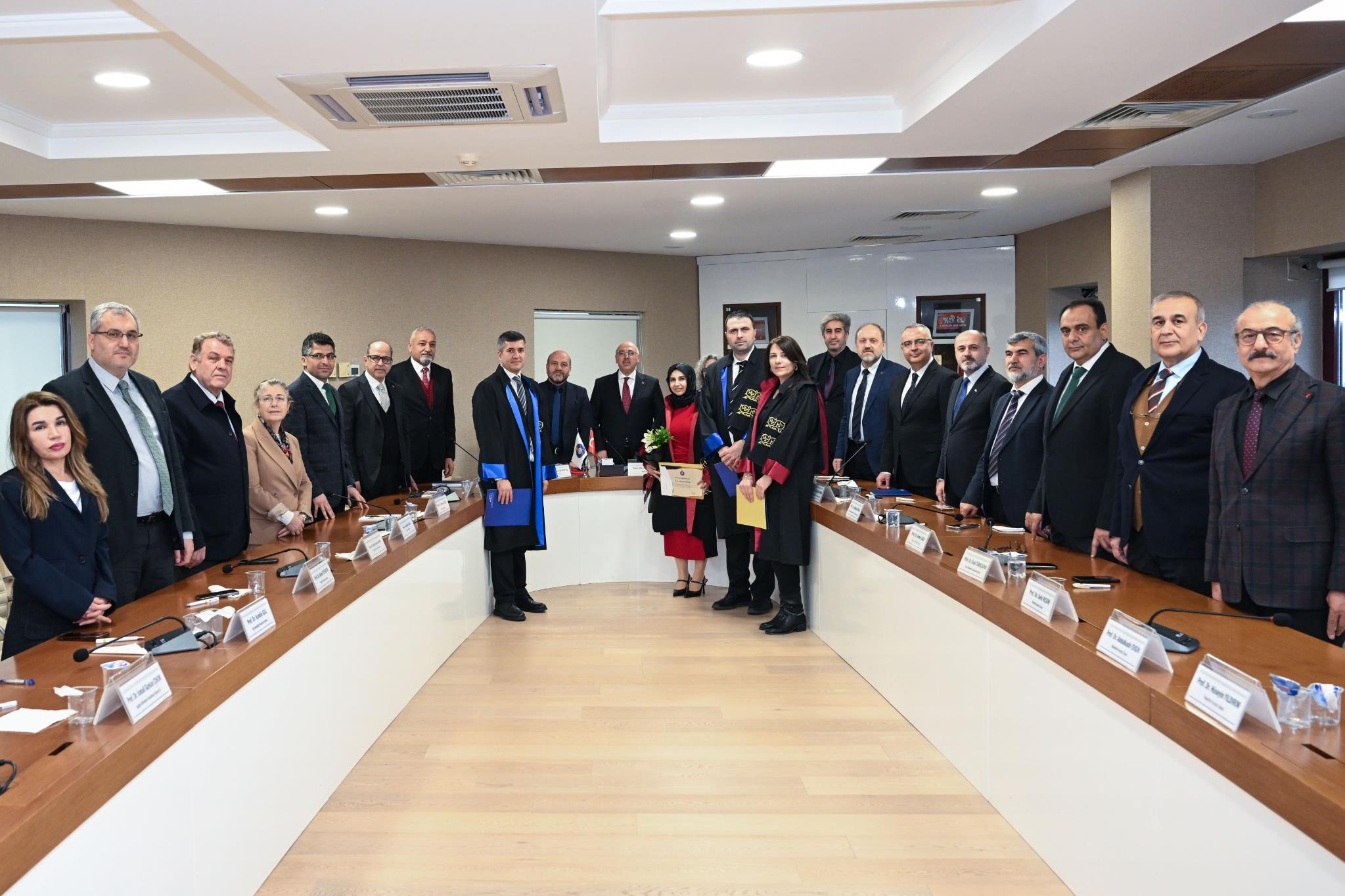 Profesör ve Doçent Kadrolarına Atanan Öğretim Üyelerimizi Tebrik Ederiz