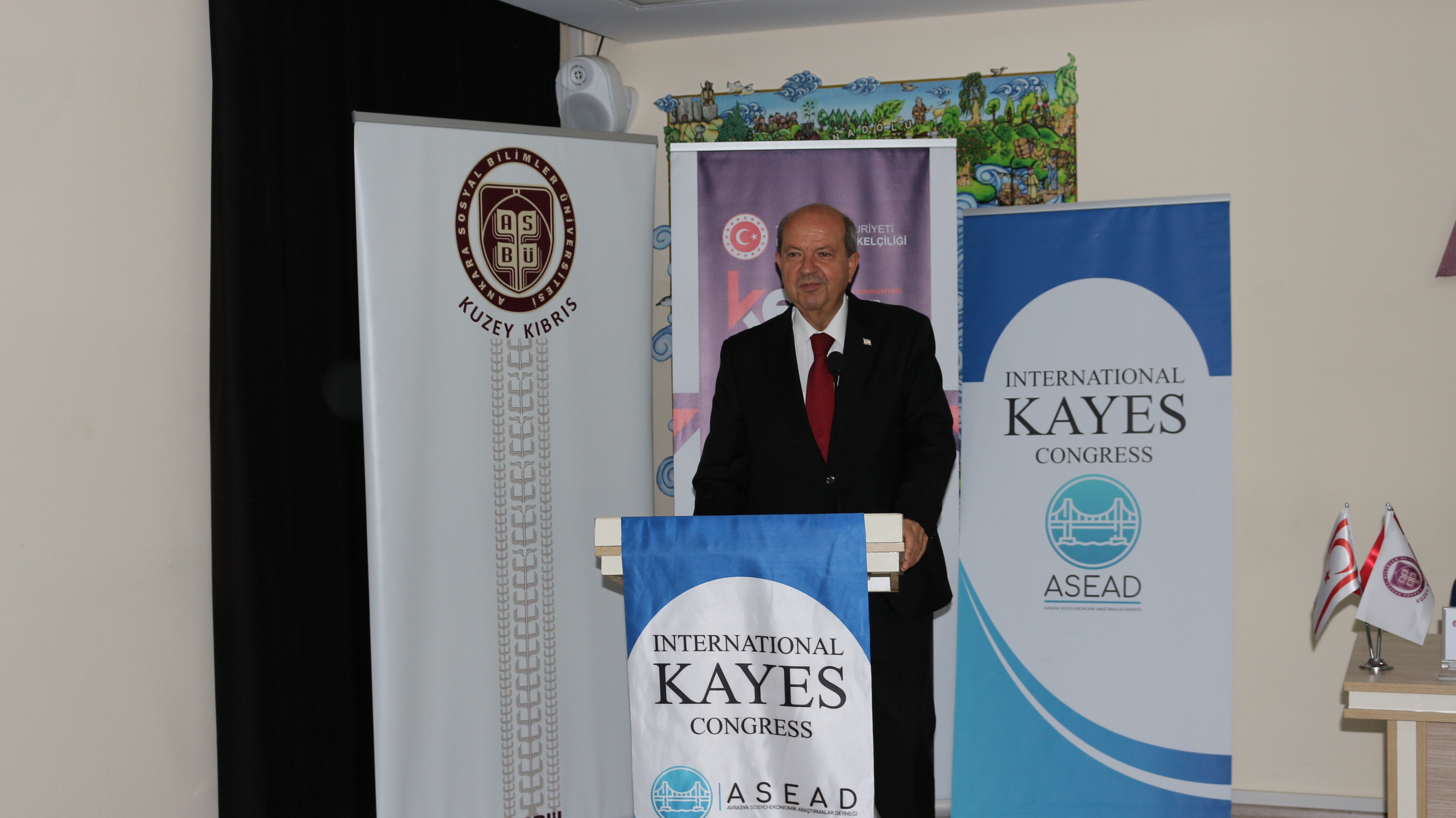 KKTC Cumhurbaşkanı Ersin TATAR Kongre Açılış Konuşmasını Yaparken