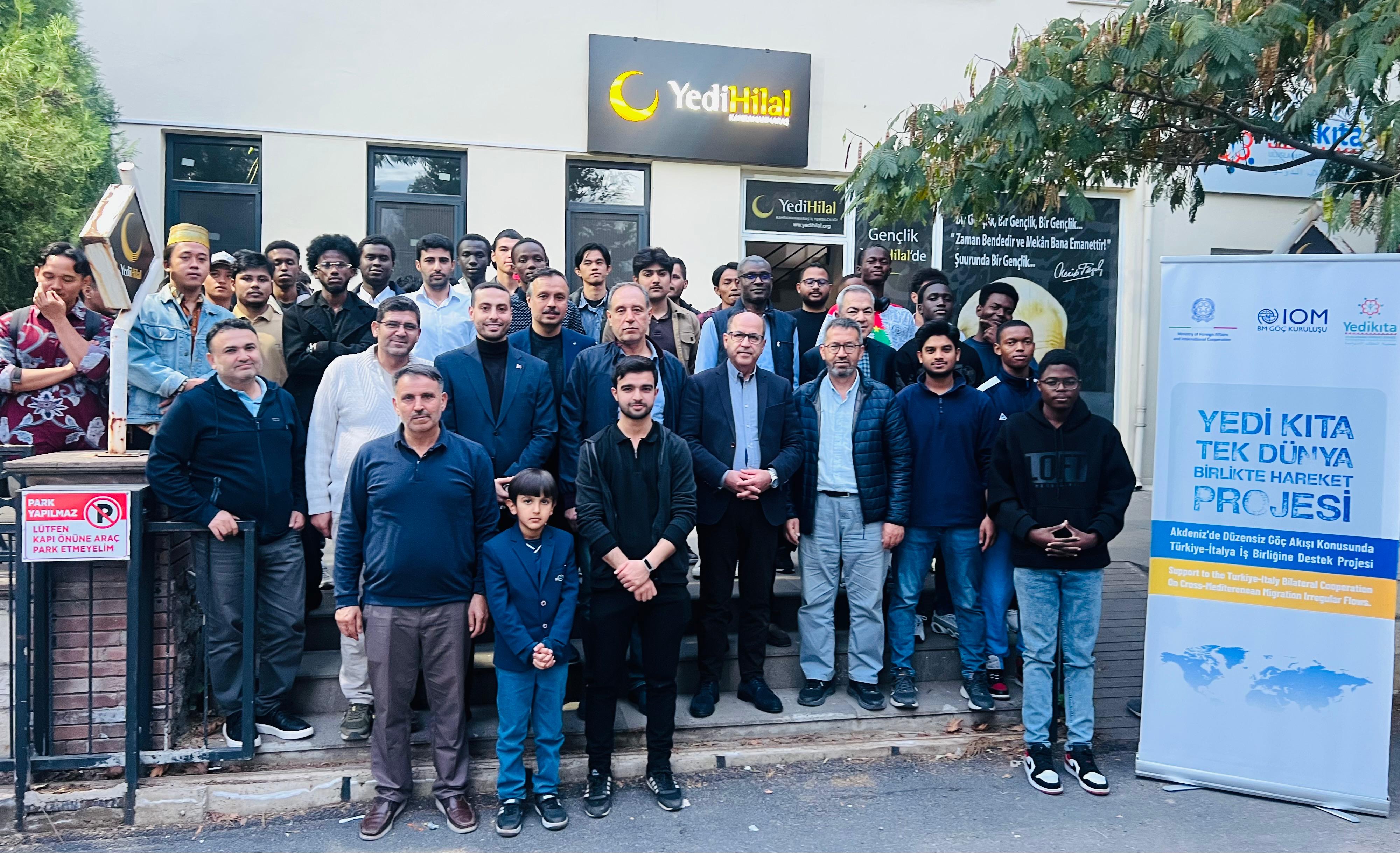 KSÜ TÖMER, Yedikıta Uluslararası Öğrenci Derneği’nin ev sahipliğinde düzenlenen Endonezya Ülke Tanıtım Günleri kapsamında gerçekleştirilen yemek davetine katıldı.