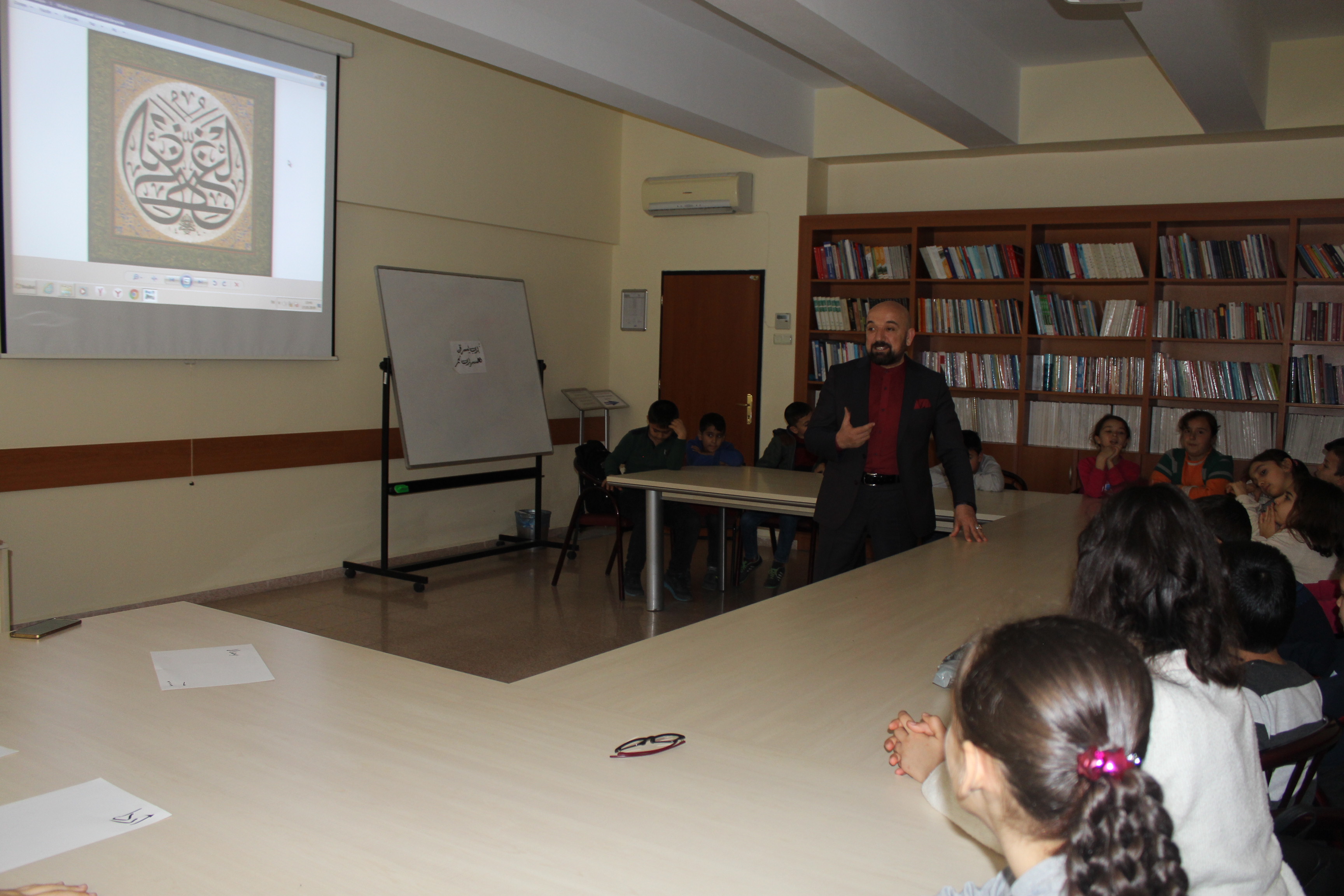 Çocuk Eğitimi Uygulama ve Araştırma Merkezi Hat-Estetik-İslam Estetiği 