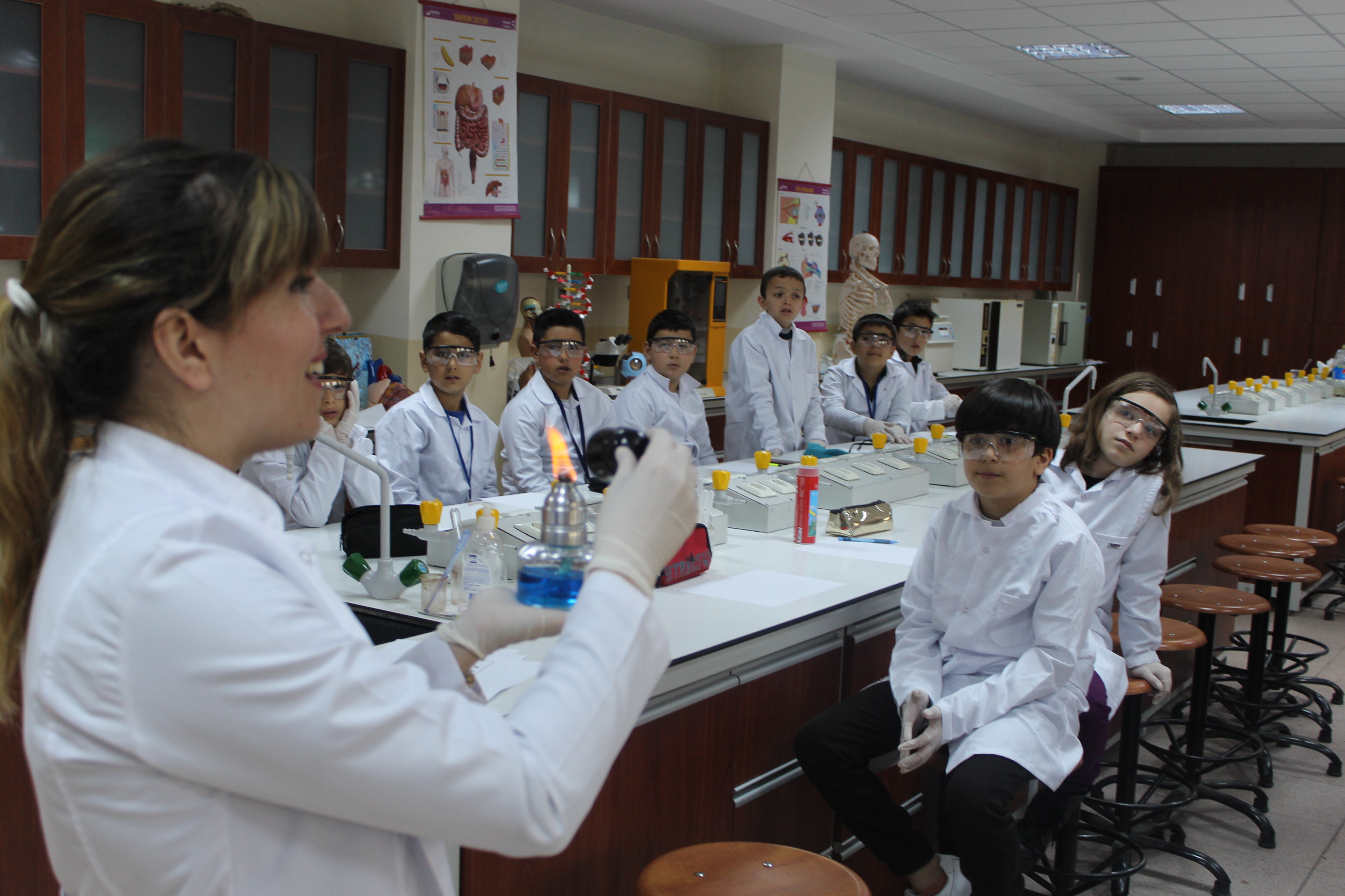 Çocuk Eğitimi Uygulama ve Araştırma Merkezi Temel Fen Laboratuvarı Uygulamaları